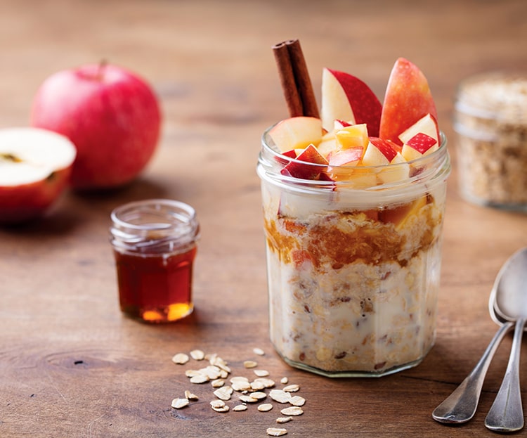 APPLE, WALNUT AND RAISIN OVERNIGHT OATS WITH YOGURT